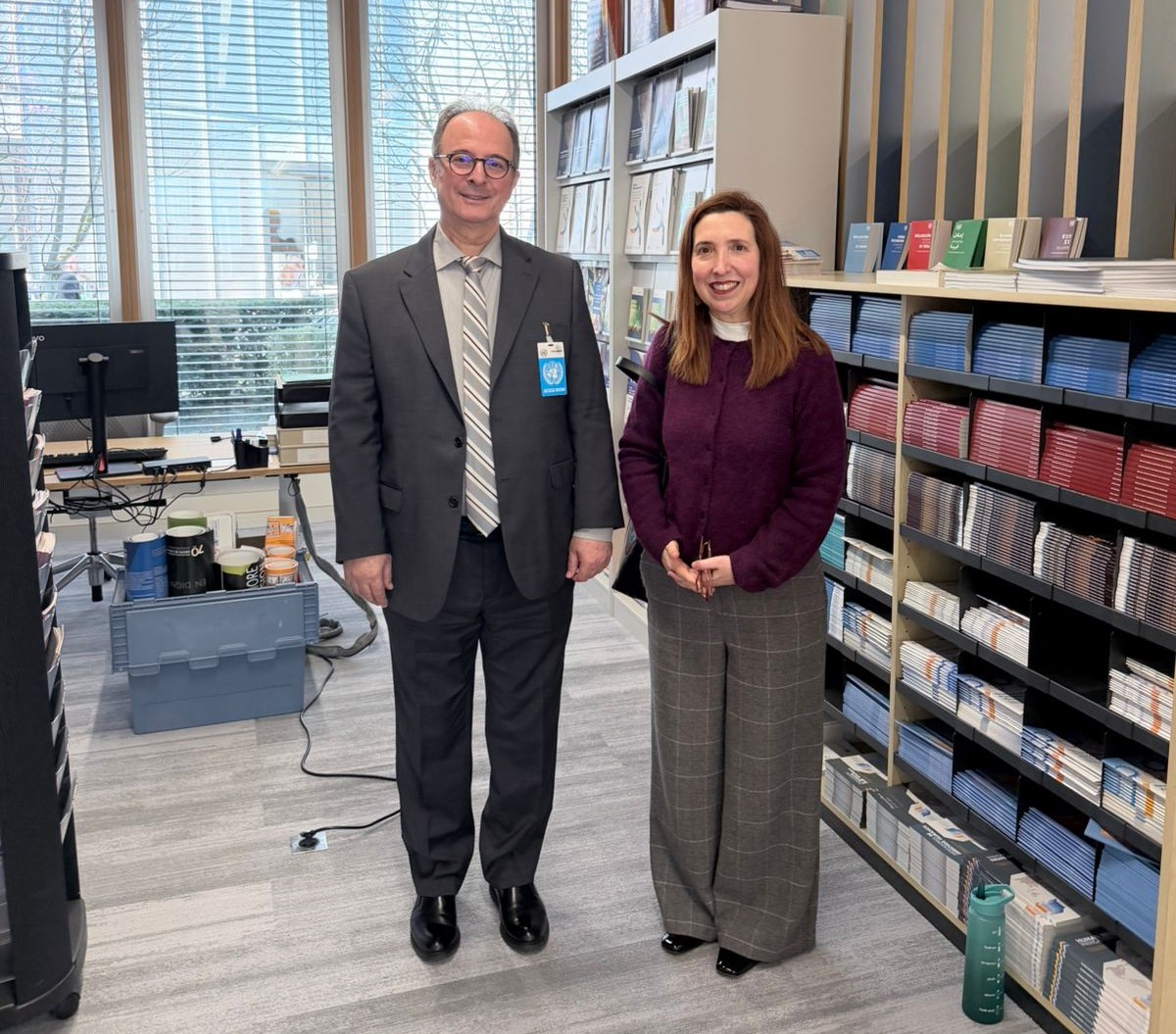 التباحث مع السيدة ماريا سوليداد بازو